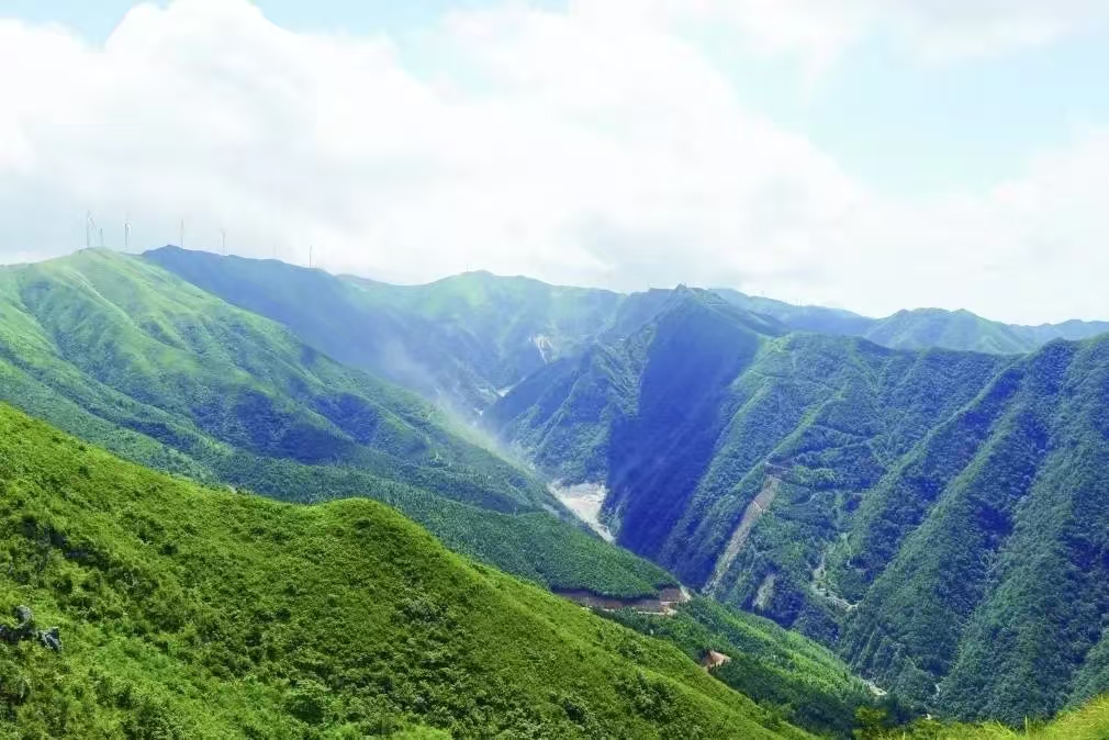 潮涌湘江 锂动未来——荣膺先进团队，，，湖南腾博汇游戏官网赫彰显锂电标杆实力